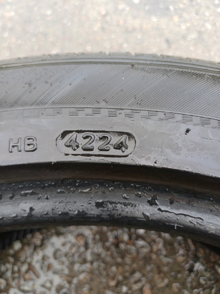 245 45 19 한국타이어 벤투스 S2 AS 2본 팝니다. 이미지