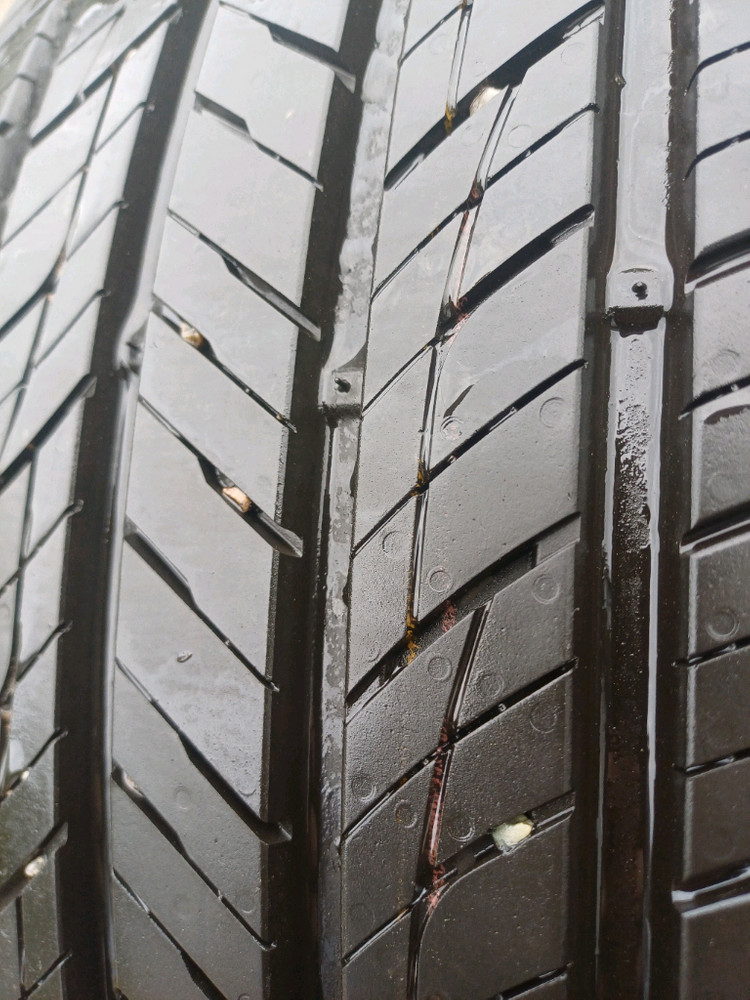 245 45 20 금호 크루젠 HP71 4본 판매합니다. 이미지