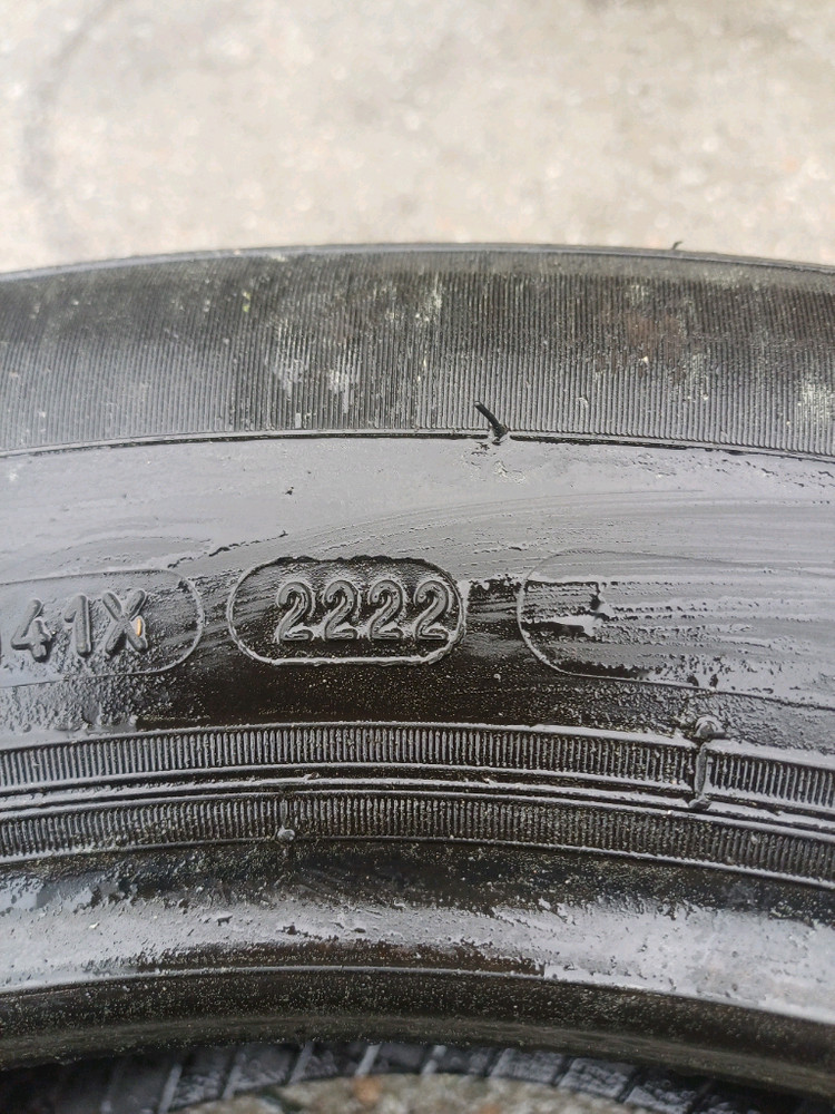 235 55 19 미쉐린 프라이머시 AS 4본 판매합니다. 이미지