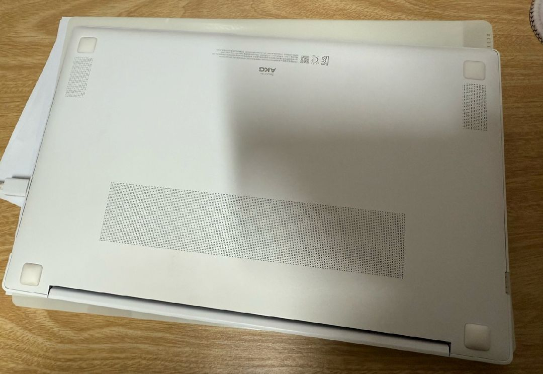 삼성 갤럭시북 프로 13.3인치 870g 초경량 이미지