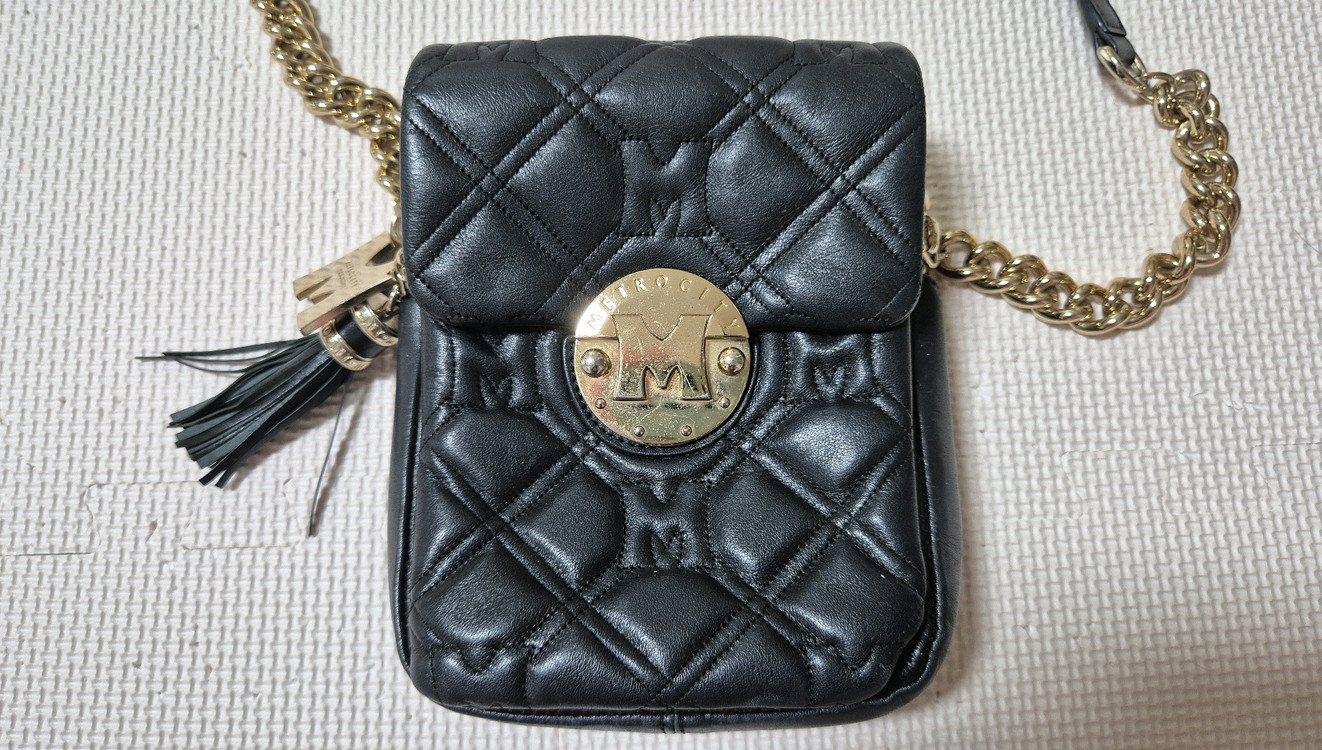 메트로시티 크로스백 이미지