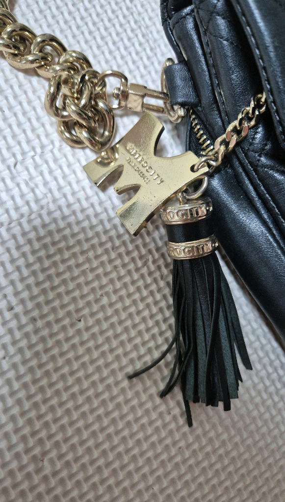 메트로시티 크로스백 이미지