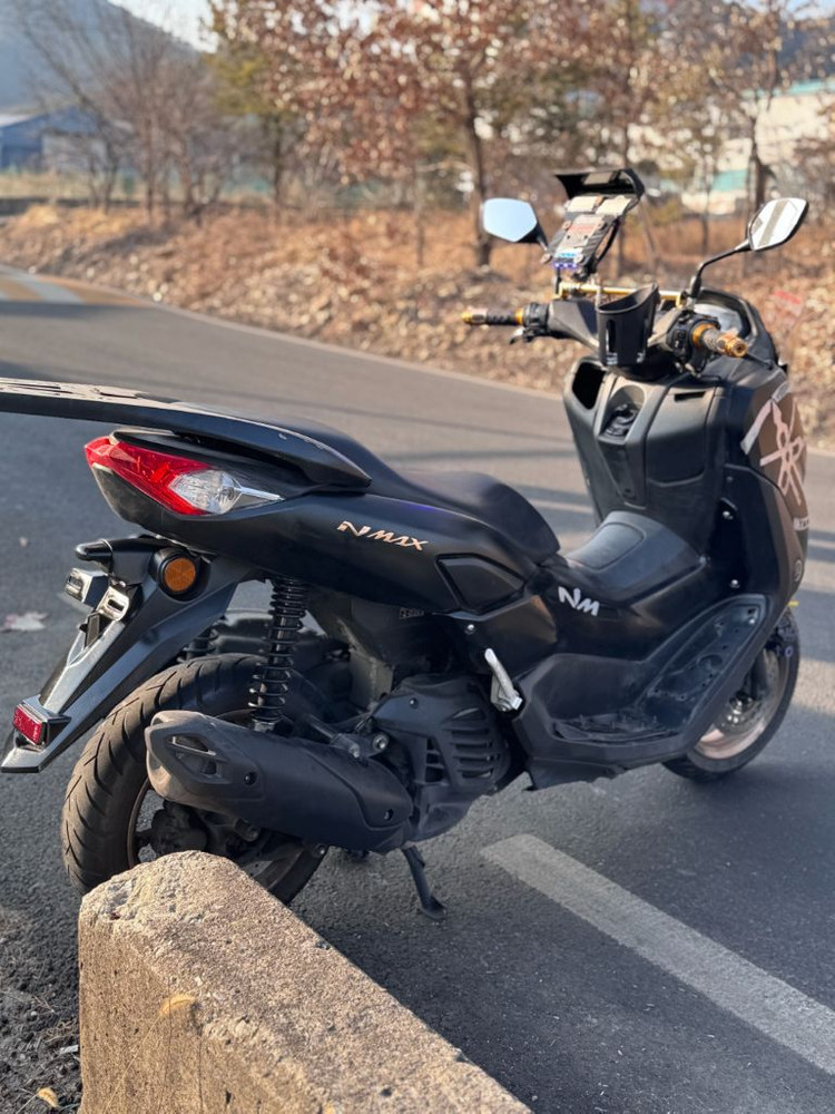 야마하 NMAX125 이미지