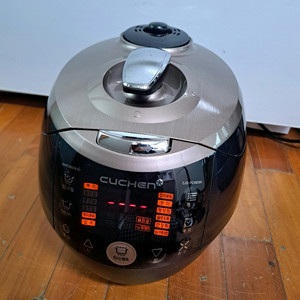 쿠첸6인용 압력밥솥 (무쇠 가마솥 덤) 이미지