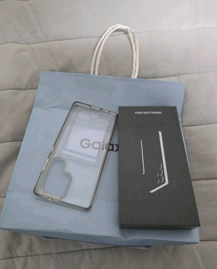 갤럭시 S25울트라 512GB 티타늄 실버 블루(삼성닷컴 전용) 자급제용 팝니다. 이미지