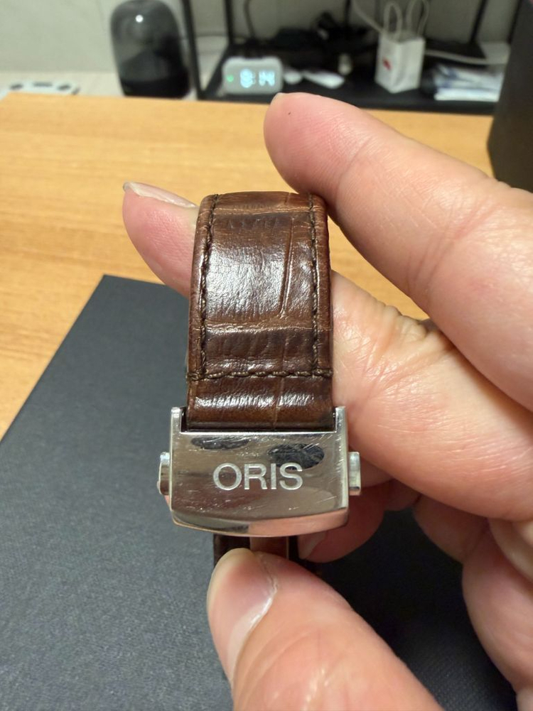 오리스 Oris 빅크라운 포인터데이트 이미지