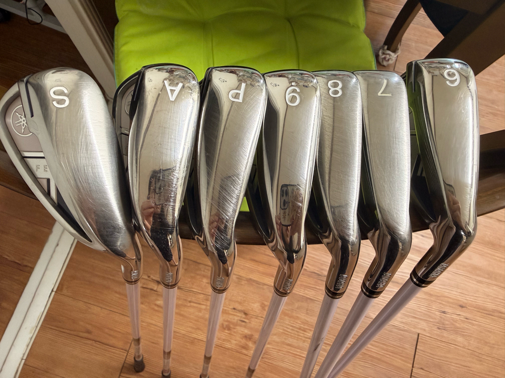 야마하 페미나 여성 풀세트 골프채(보스턴백 포함) 이미지