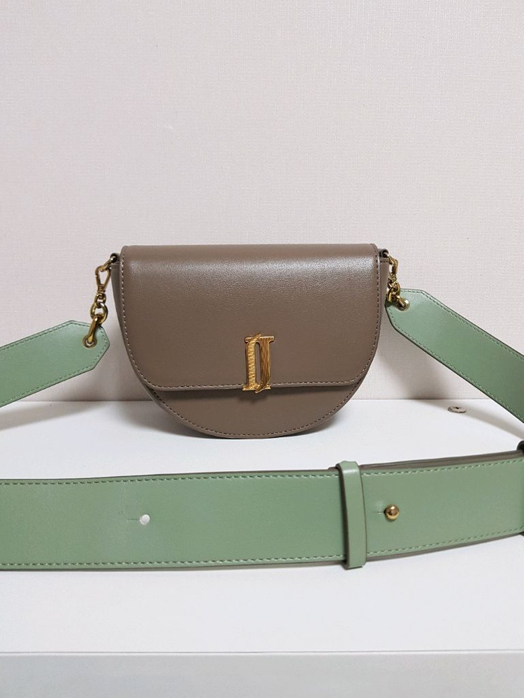 제이에스티나 미니 크로스백 ㅡ 정품 이미지