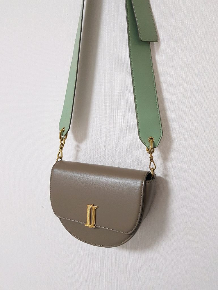 제이에스티나 미니 크로스백 ㅡ 정품 이미지