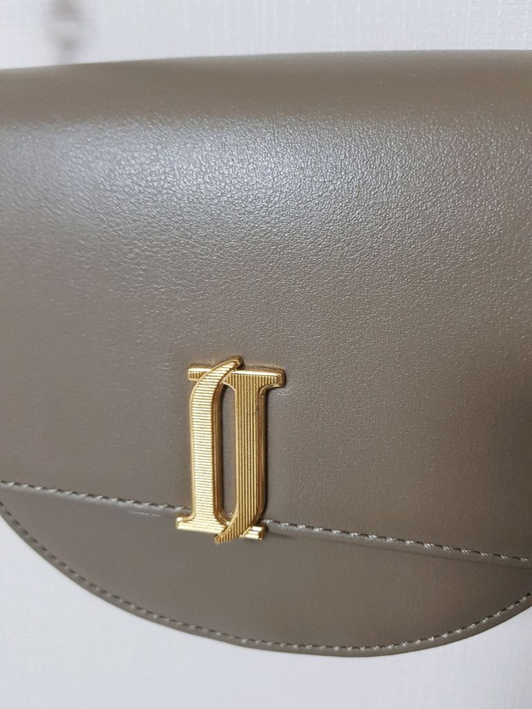 제이에스티나 미니 크로스백 ㅡ 정품 이미지