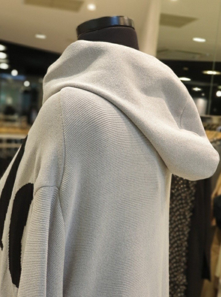 [새상품]보브(VOV) 레터링 후드 니트 롱원피스 새상품이에요~~ 이미지