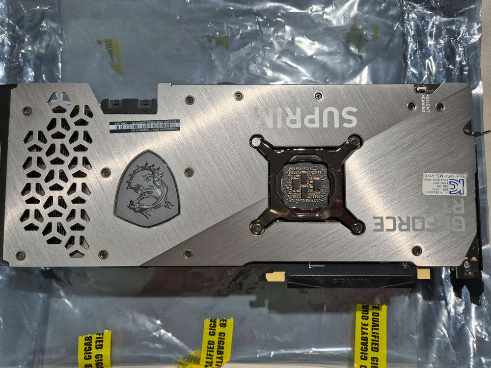 MSI 지포스 RTX 3070Ti 슈프림 X RTX3070Ti 이미지
