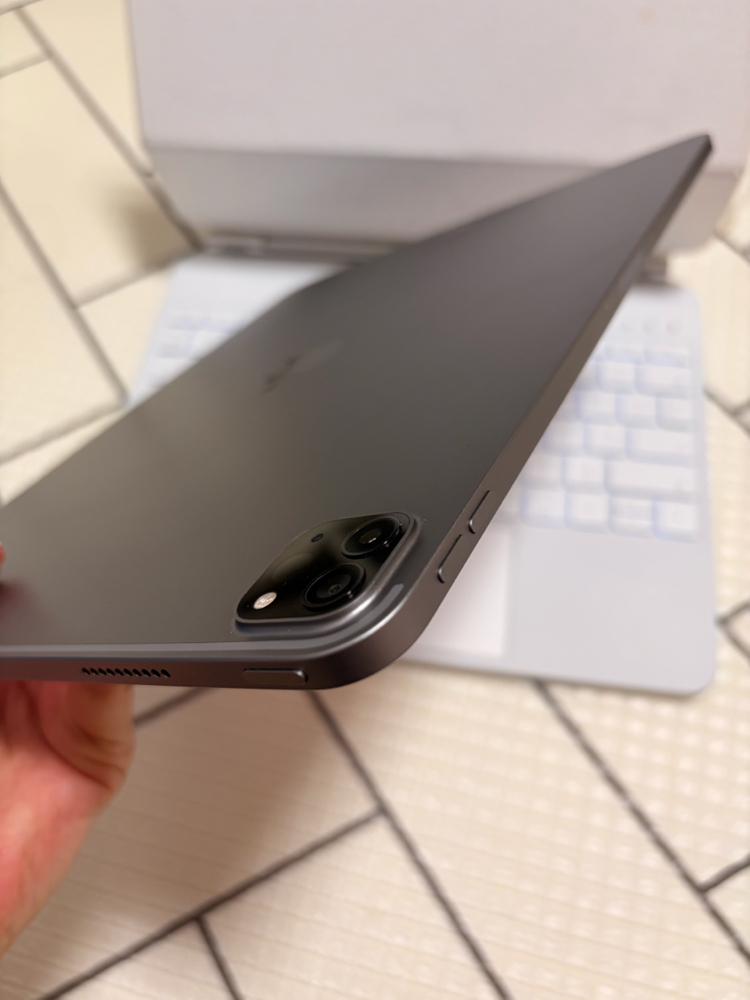 아이패드 프로 6세대 12.9 m2 128기가 스그 와이파이+애펜+키보드 이미지