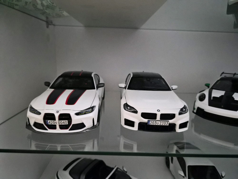 미니챔프 bmw m4 csl 다이캐스트 판매합니다. 이미지