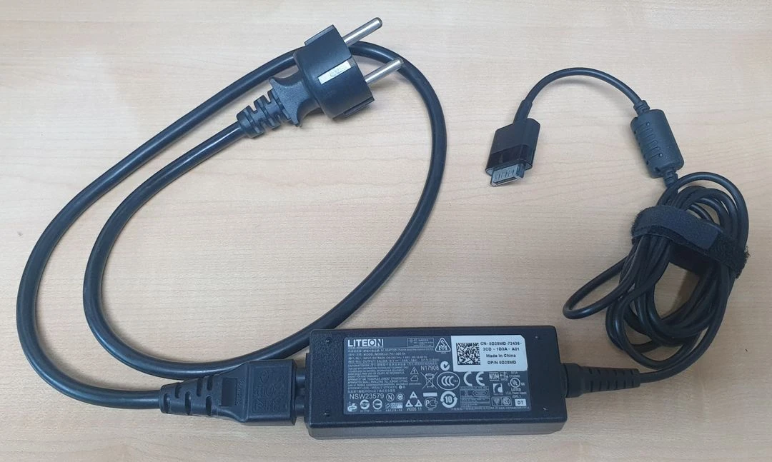 DELL 노트북 충전 어댑터 PA-1300-04 19V 1.58A 이미지