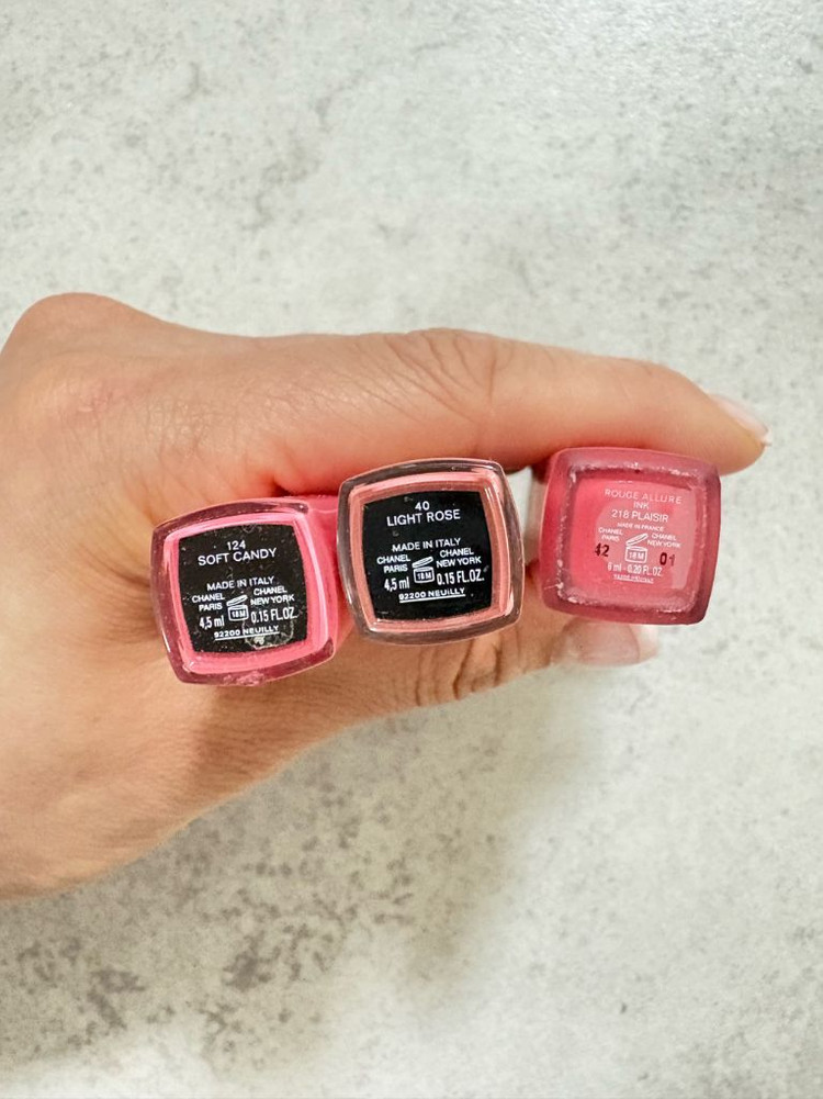 샤넬 쿠션 케이스, 샤넬 아이섀도우,샤넬 루즈,맥 립글로즈 이미지