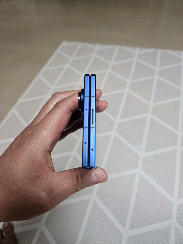 갤럭시 Z폴드7 512GB 블루쉐도우(자급제)풀박판매 이미지