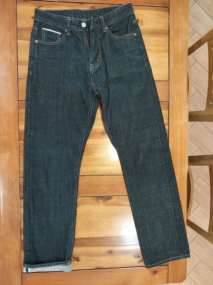 스파오 레귤러 스트레이트 셀비지 데님팬츠 28, 30사이즈 두 벌 일괄 택포2만원 이미지