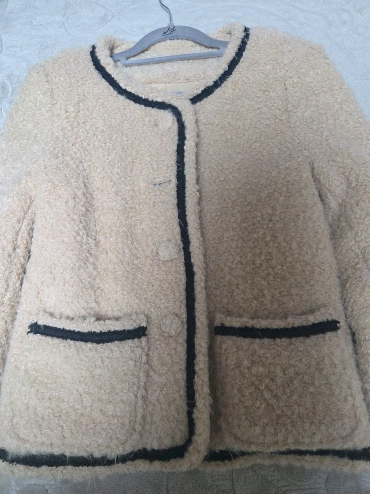브랜드납품 텍로스 뽀글이 자켓 베이지색상입니다 이미지