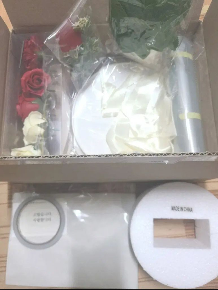 레드 & 화이트 플라워 용돈 케이크 DIY 만들기 (택포가) 이미지