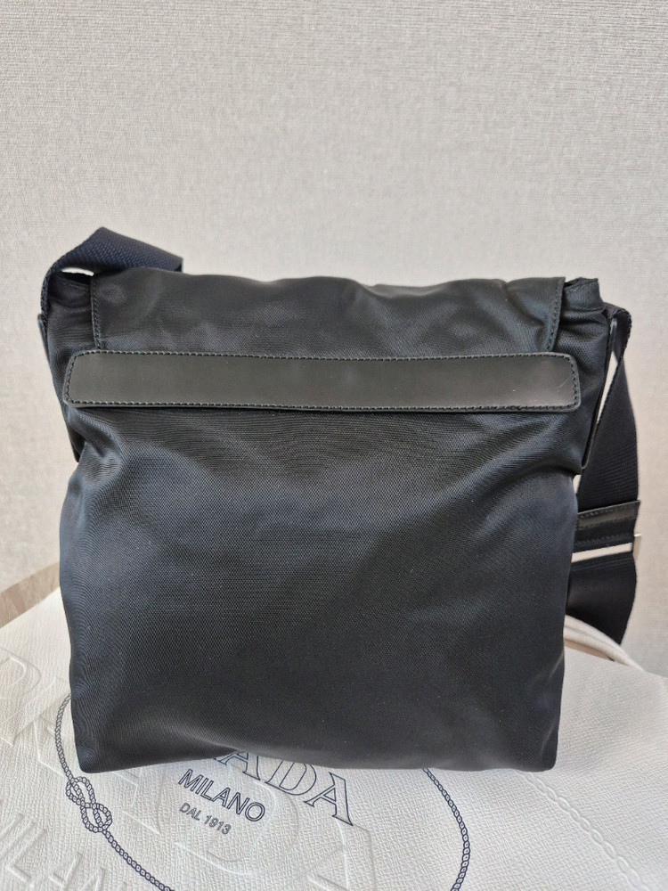 프라다 메신저백, 원포켓 크로스색 이미지