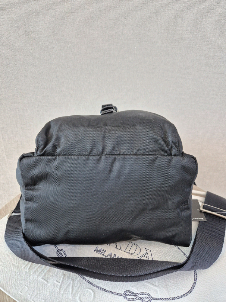 프라다 메신저백, 원포켓 크로스색 이미지