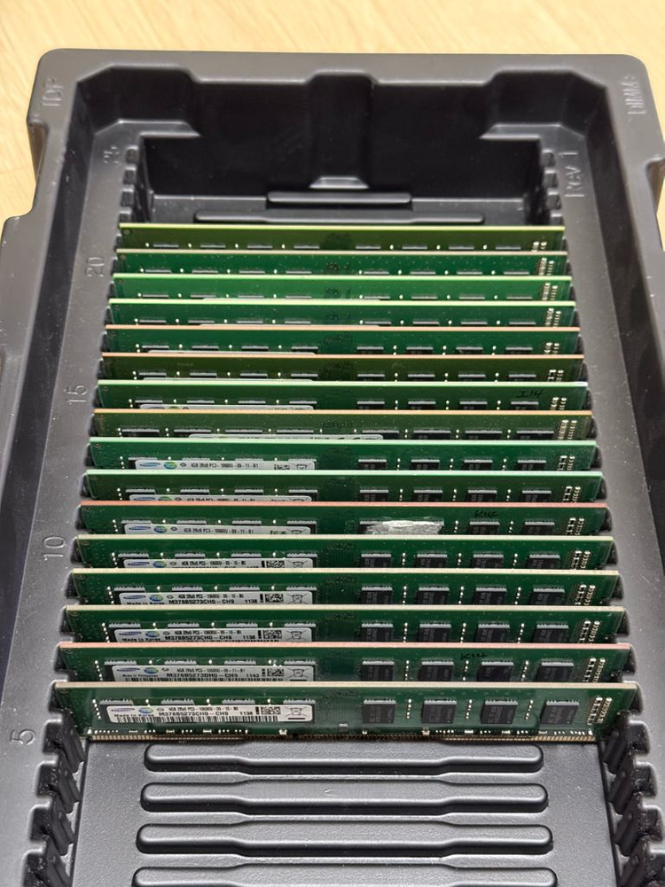 삼성 DDR3 4GB 램 다수 이미지