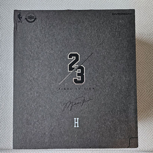 엔터베이 1/6 마이클 조던 엔터베이 파이널 에디션(홈 colorway) 이미지