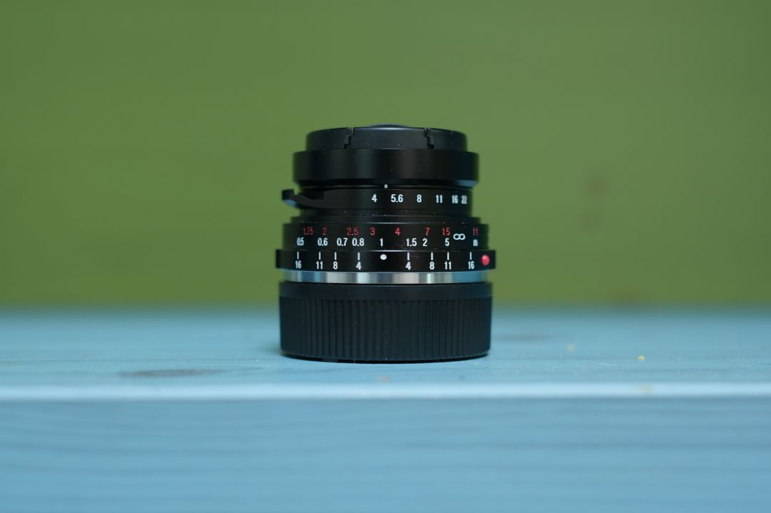 라이카 m11과 보이그랜더 렌즈 3개(50mm, 90mm, 21mm) 일괄로 판매합니다. 이미지