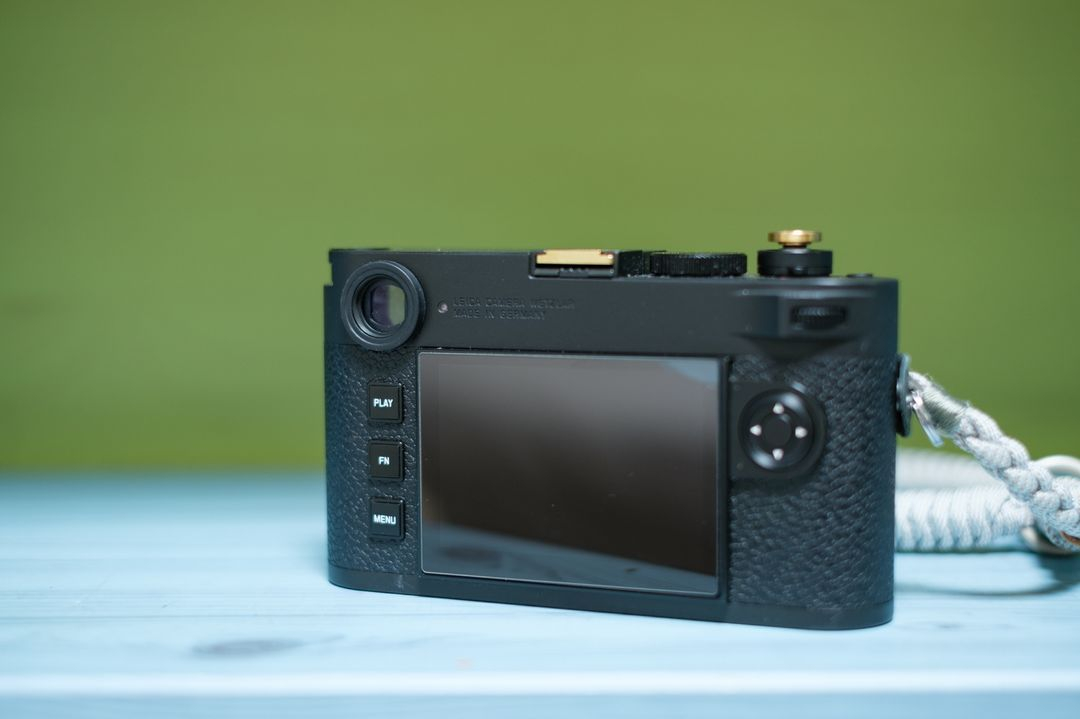 라이카 m11과 보이그랜더 렌즈 3개(50mm, 90mm, 21mm) 일괄로 판매합니다. 이미지