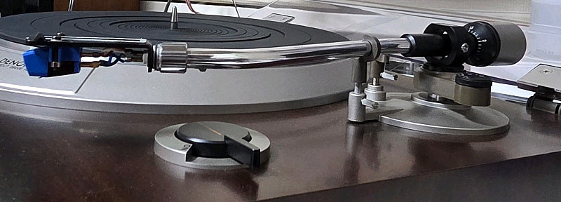데논 DP-1200 반자동 턴테이블 이미지