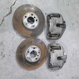 BMW F10,F06,F12 5,6시리즈 앞 브레이크 셋트 이미지