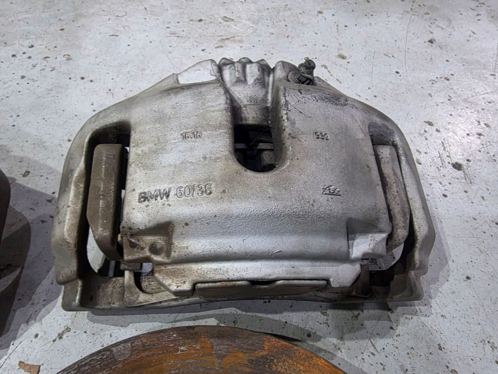 BMW F10,F06,F12 5,6시리즈 앞 브레이크 셋트 이미지