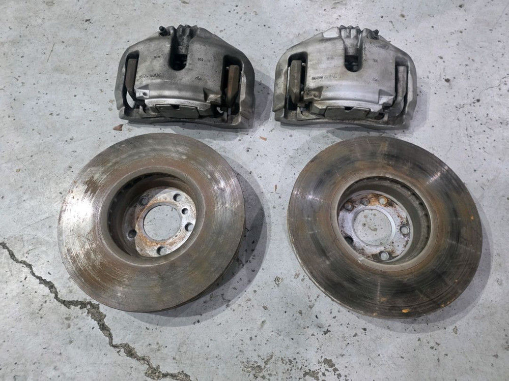 BMW F10,F06,F12 5,6시리즈 앞 브레이크 셋트 이미지
