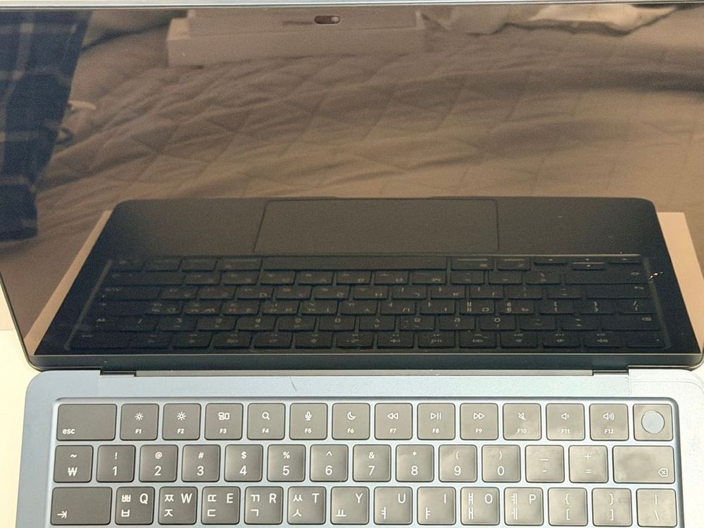 2026년 출시 MacBook Air 13(M5) 램 16GB SSD 512GB (기본 모델) 이미지