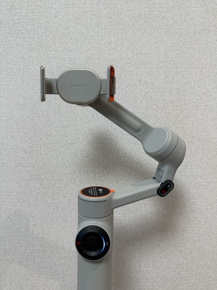 (신품급) Insta360 Flow 2 Pro 스톤 그레이 인스타360 이미지