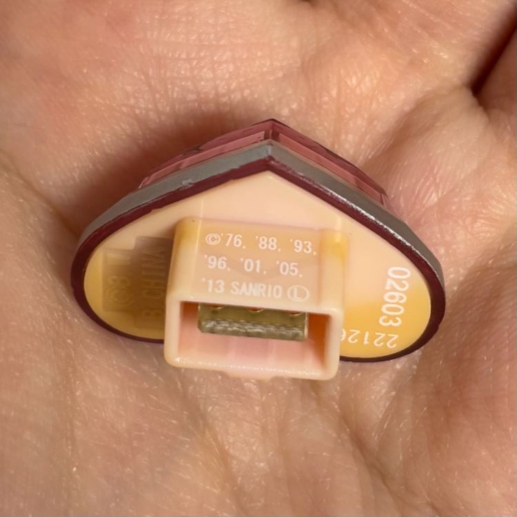 다마고치 피스 산리오피어스 이미지