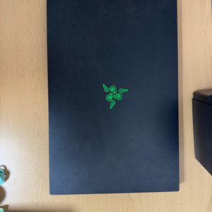 레이저 블레이드 rtx 3080 17인치 노트북 이미지