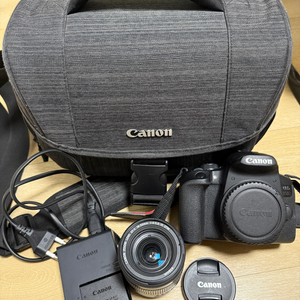 DSLR 카메라 캐논 EOS 850D 판매합니다.