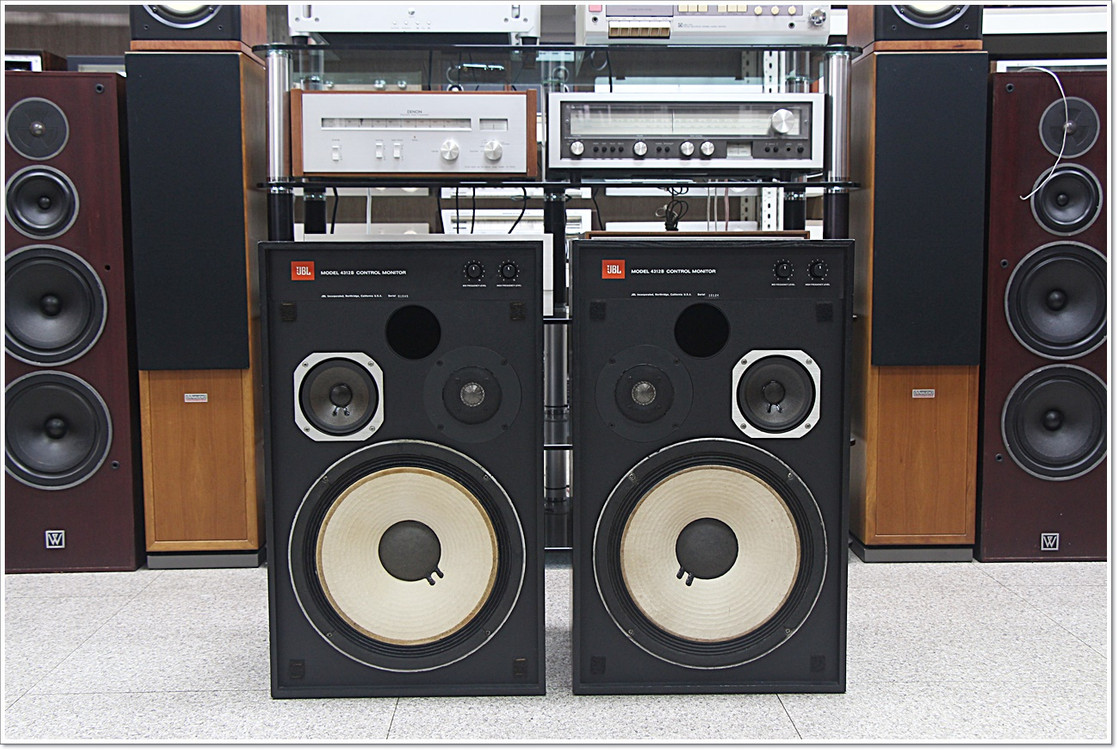 JBL(미국) 빈티지 명기 북쉘프 스피커 모델 4312B 이미지