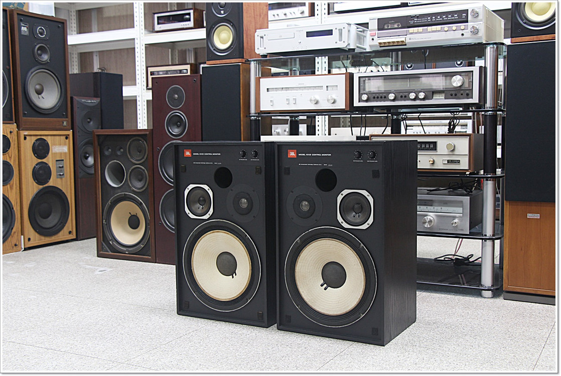 JBL(미국) 빈티지 명기 북쉘프 스피커 모델 4312B 이미지