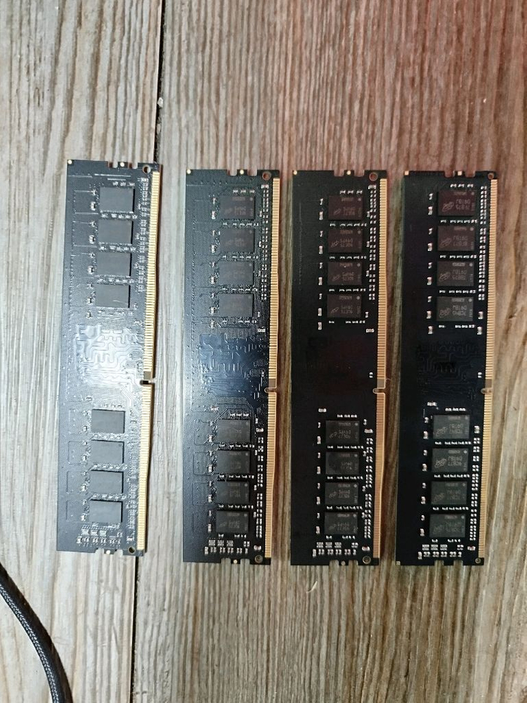 Envinda DDR4 3200MHz 16GB 램 2개 세트로 팝니다. 새상품. 2개당 가격입니다. 전주시 이미지