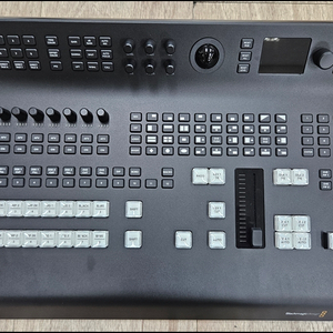 중고 블랙매직 ATEM Television Studio Pro 4K 이미지