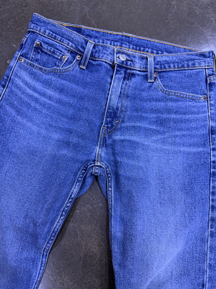 리바이스 513 슬림 스트레이트핏 중청 워싱 데님팬츠 30 이미지