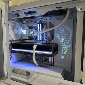 ASUS ROG Astral 지포스 RTX 5090 OC D7 32GB 이미지