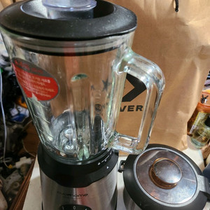 에버홈 글라스텐 1.5L 초강력 믹서기,분쇄기 EV-GB6000판매합니다 이미지