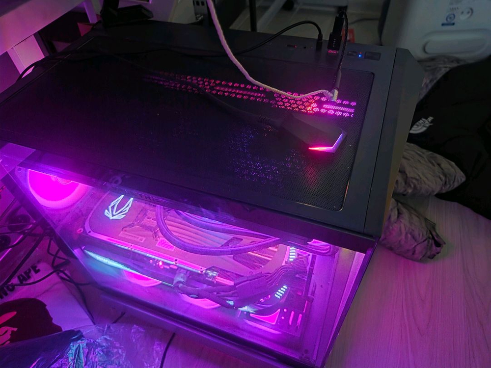 7950X3D 4080super 완본체 이미지