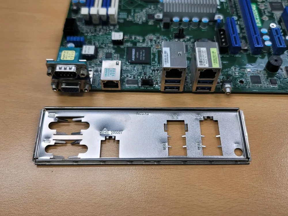 ASRock E3C232D4U 메인보드 + 인텔 i3-7100T CPU 이미지