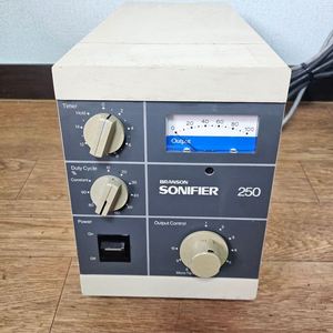BRANSON Sonifier 250 초음파 파쇄기 ( 본체만 있습니다.) 이미지