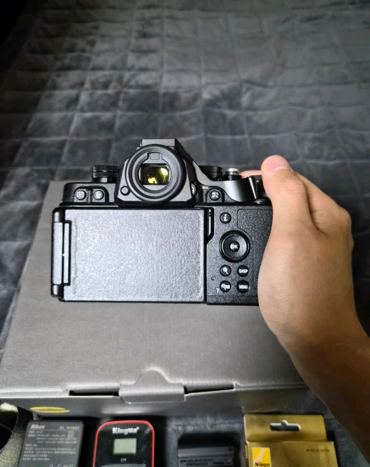 니콘zf 40mm 번들킷 풀박스 이미지